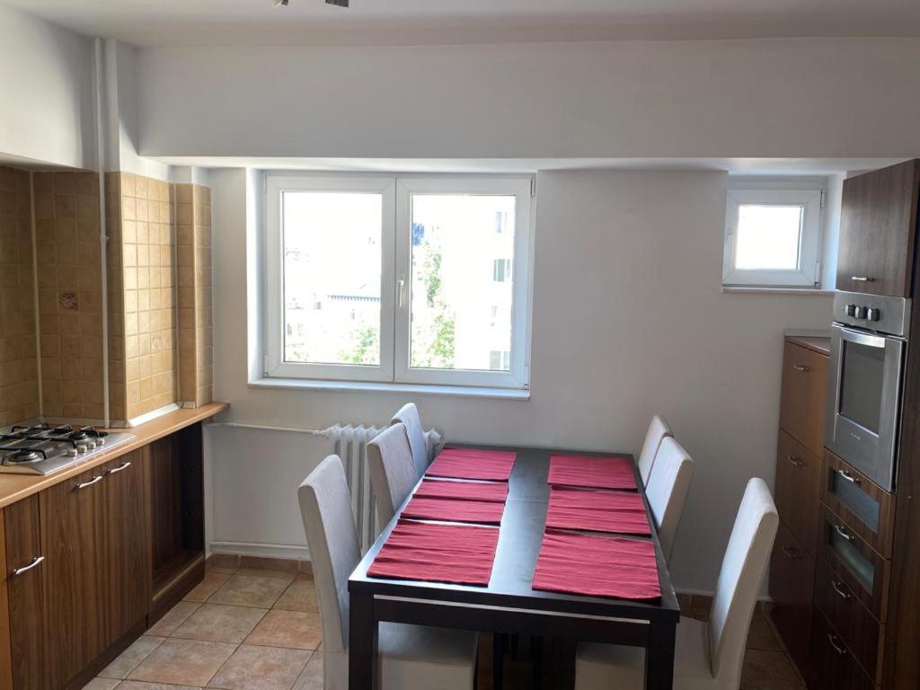Old Town Apartment With Panoramic View Bucarest Esterno foto