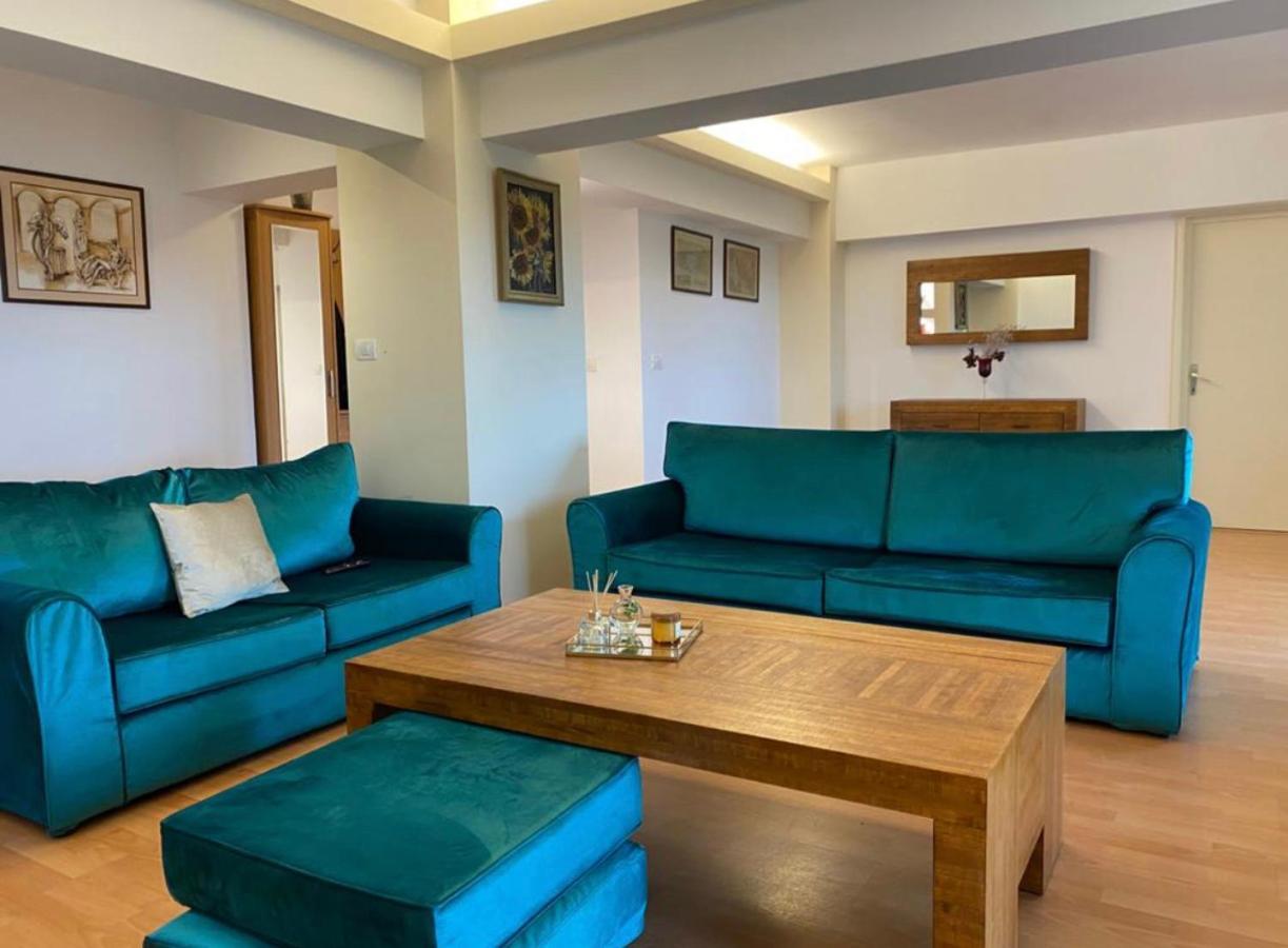 Old Town Apartment With Panoramic View Bucarest Esterno foto