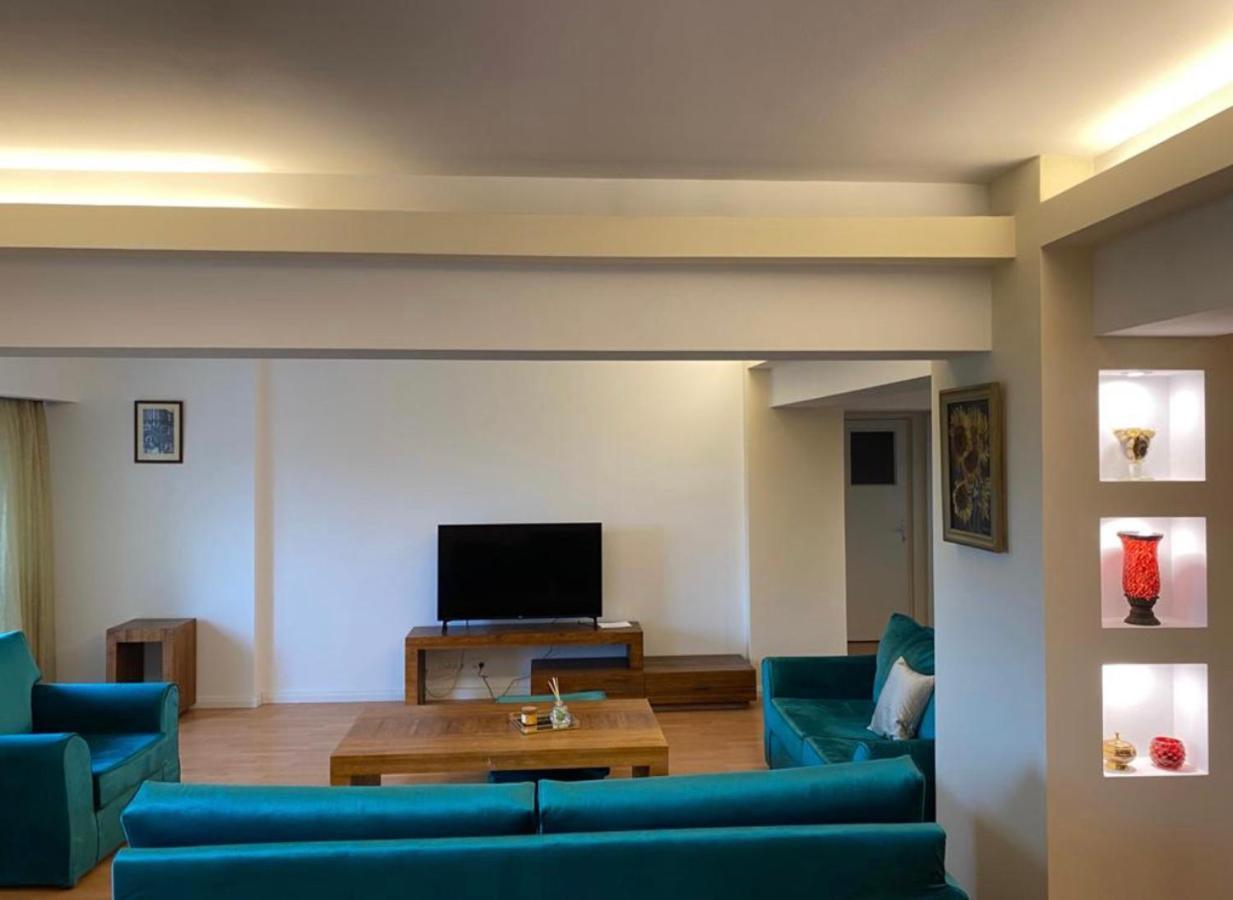 Old Town Apartment With Panoramic View Bucarest Esterno foto